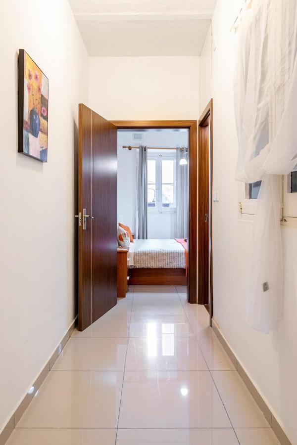Superbly Located Cosy 2-Bedroom Apartment Valletta Exterior photo