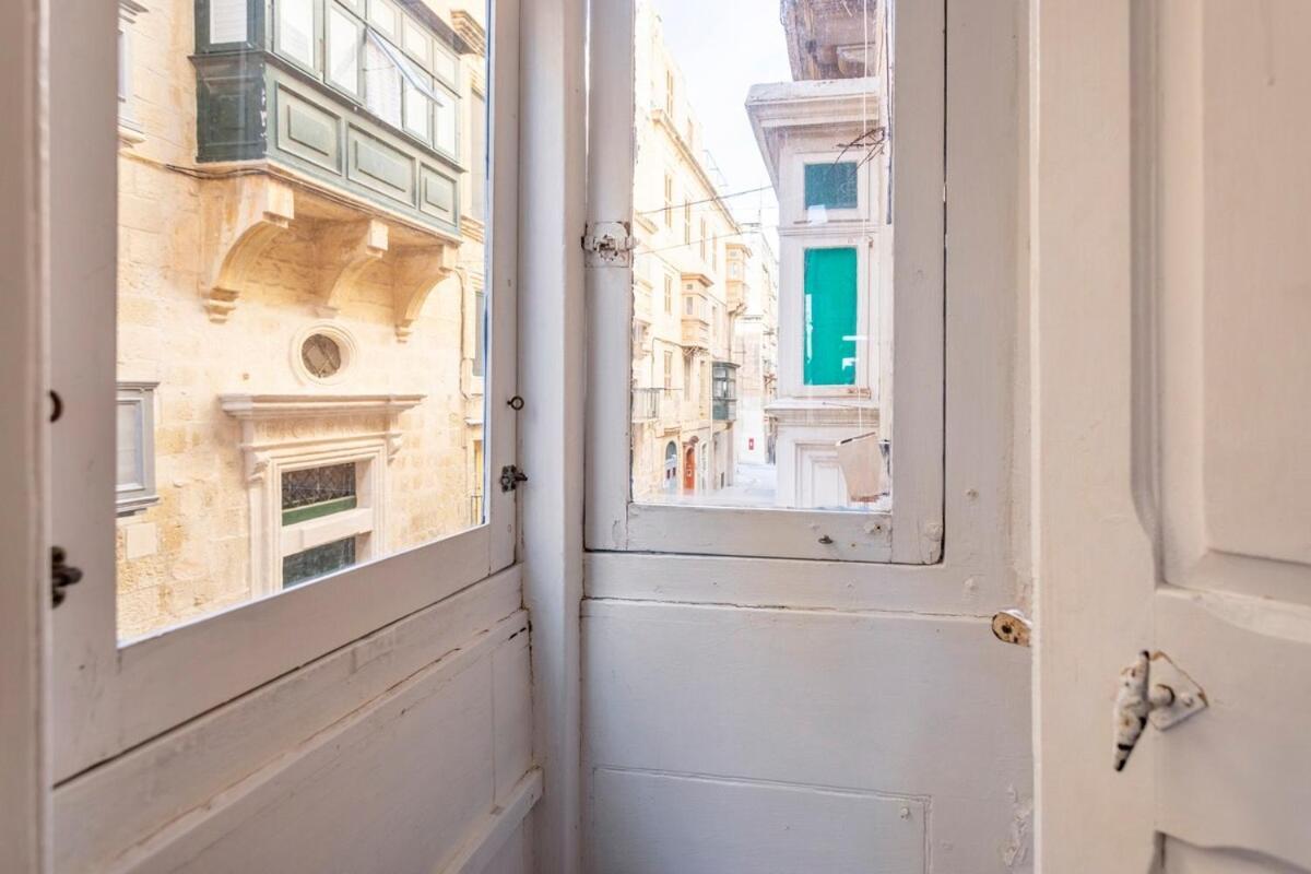 Superbly Located Cosy 2-Bedroom Apartment Valletta Exterior photo