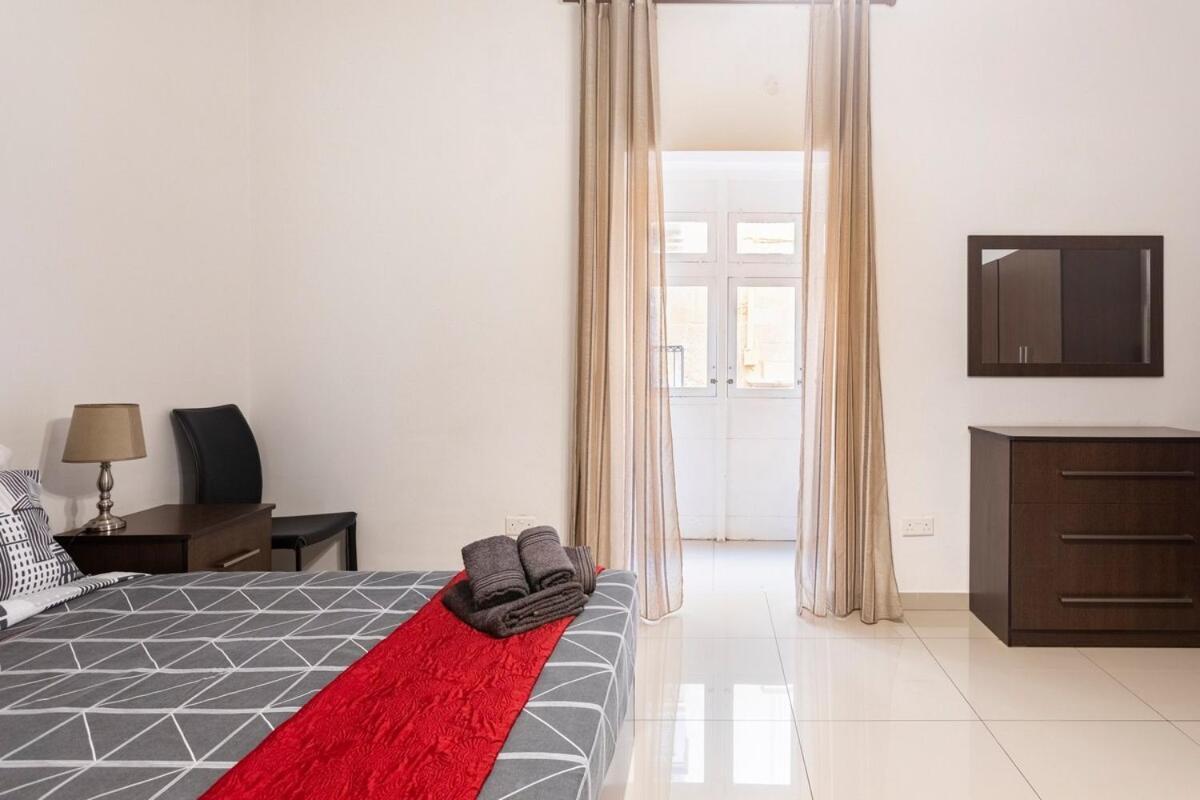 Superbly Located Cosy 2-Bedroom Apartment Valletta Exterior photo